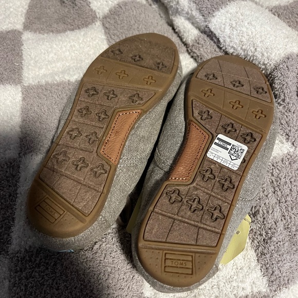 TOMS gray new - Picture 5 of 5